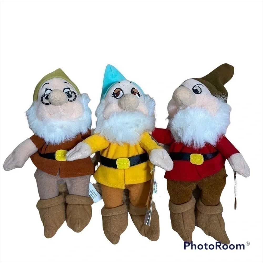 Snow White Dwarf Bean Bag Bundle NWT Disney Store Vintage Doc Plush